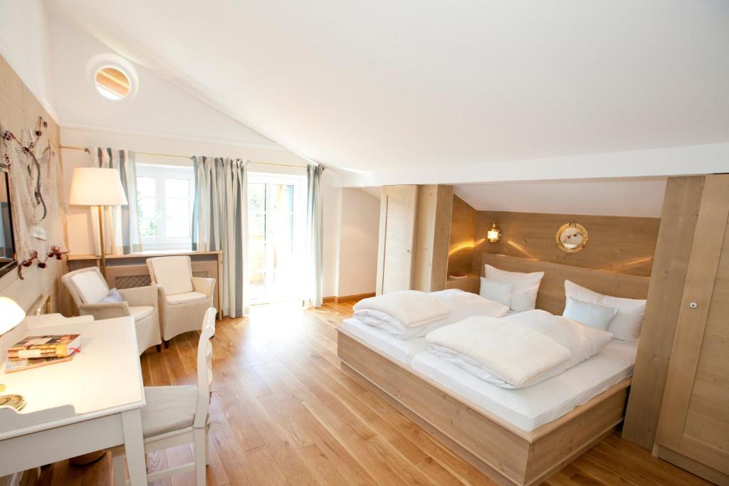 Landhaus Marinella Hotel Garni Bad Wiessee Oda fotoğraf
