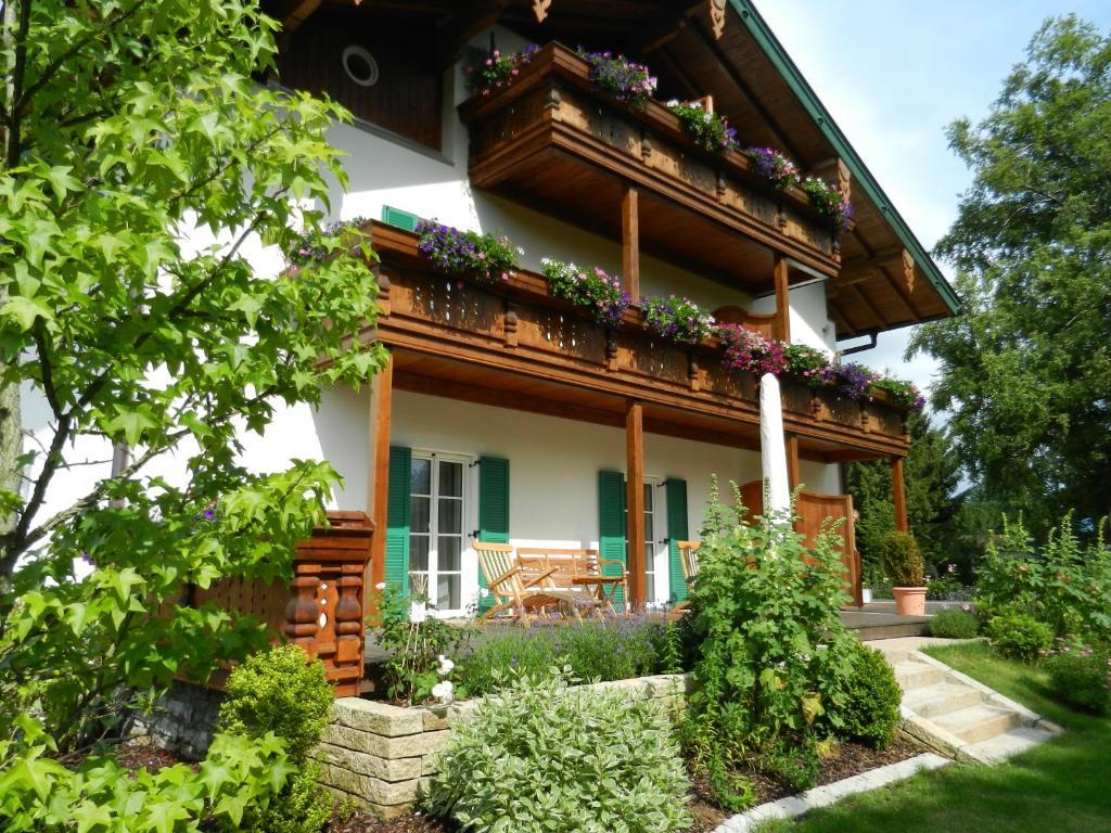 Landhaus Marinella Hotel Garni Bad Wiessee Dış mekan fotoğraf
