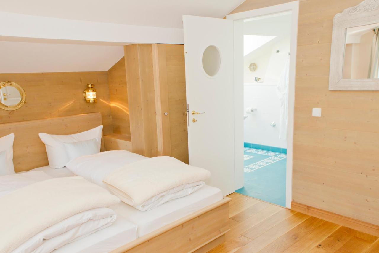 Landhaus Marinella Hotel Garni Bad Wiessee Oda fotoğraf